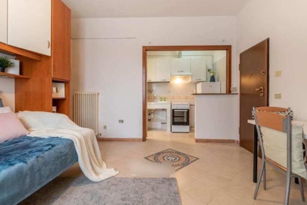Monolocale A Apartment